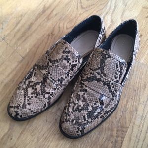 ZARA Trafaluc Snake Loafers